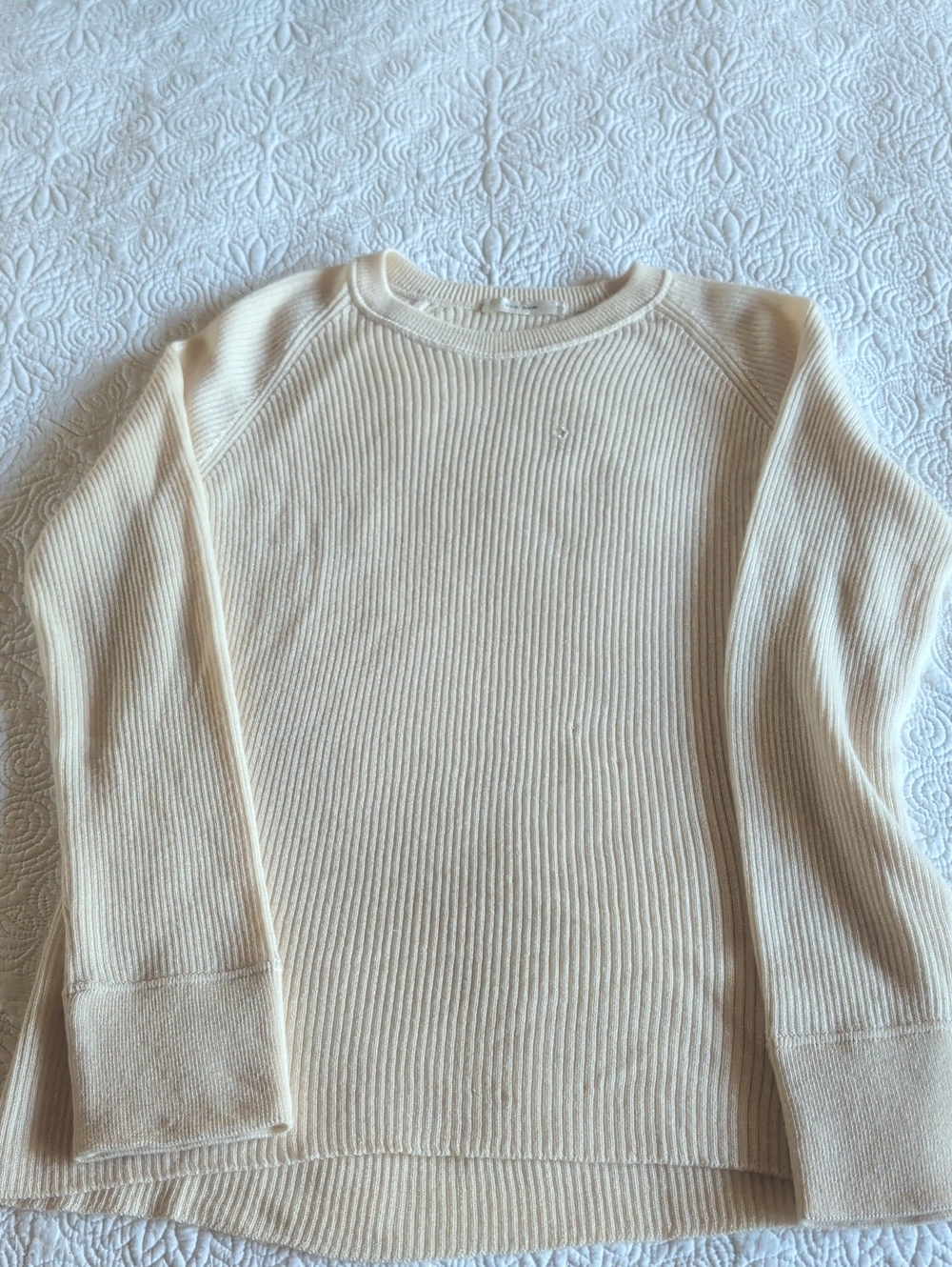 The Row Cashmere Cream Ribbed Crewneck Sweater - Repair needed! - Picture 3 of 9